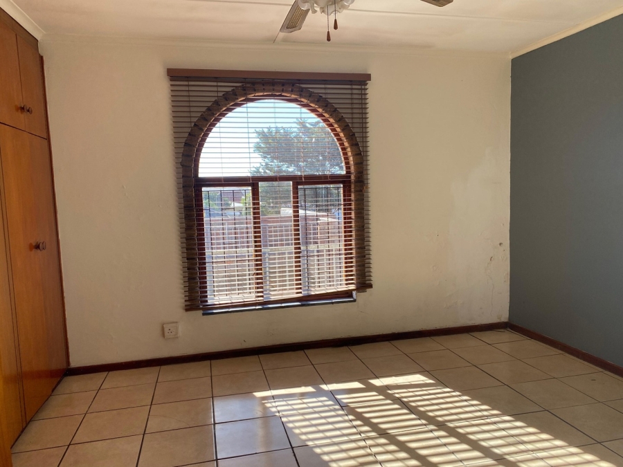 5 Bedroom Property for Sale in Parkersdorp Western Cape